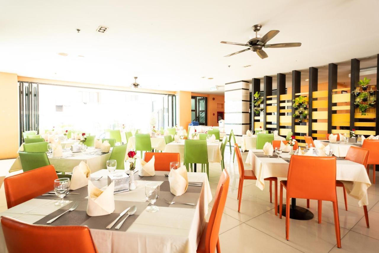 Vogue Pattaya Hotel Exterior photo