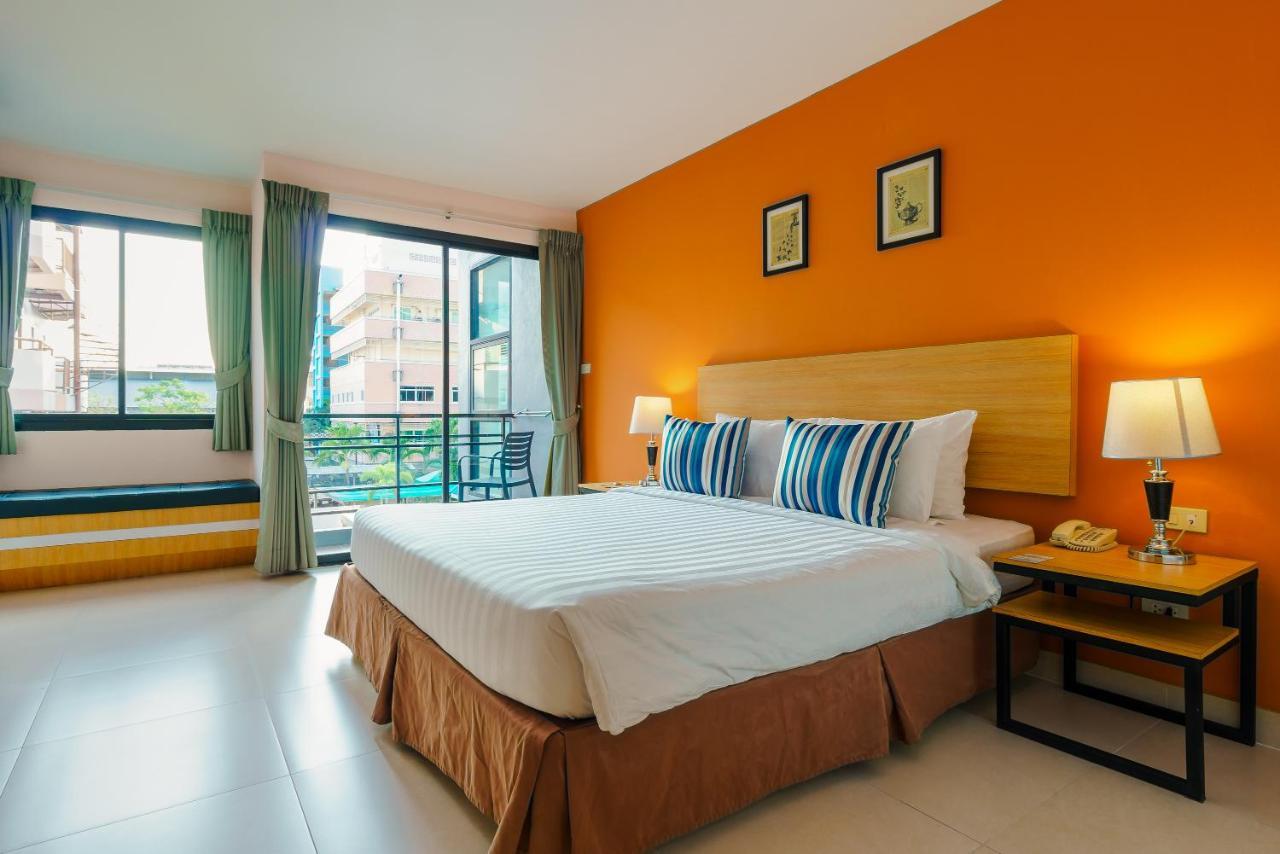 Vogue Pattaya Hotel Exterior photo